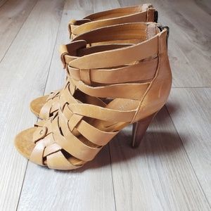 *LAST CHANCE* NINE WEST Tan Strappy Heels with Zipper Back